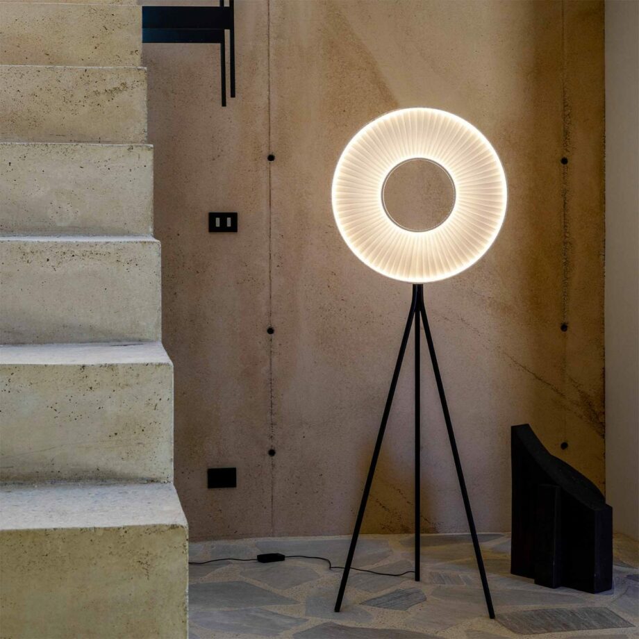 10 Heures 10 IRIS Tripod lampadaire